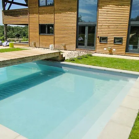 빌라 Sleeps 10 With Pool And Wifi *